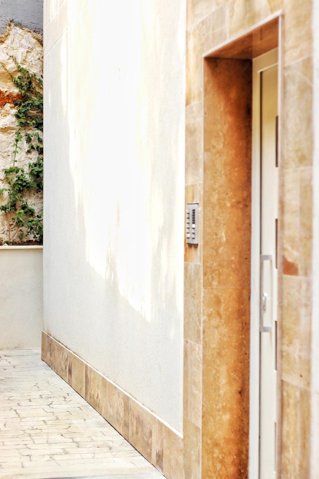 Golden Beach Suites Sarandë 外观 照片
